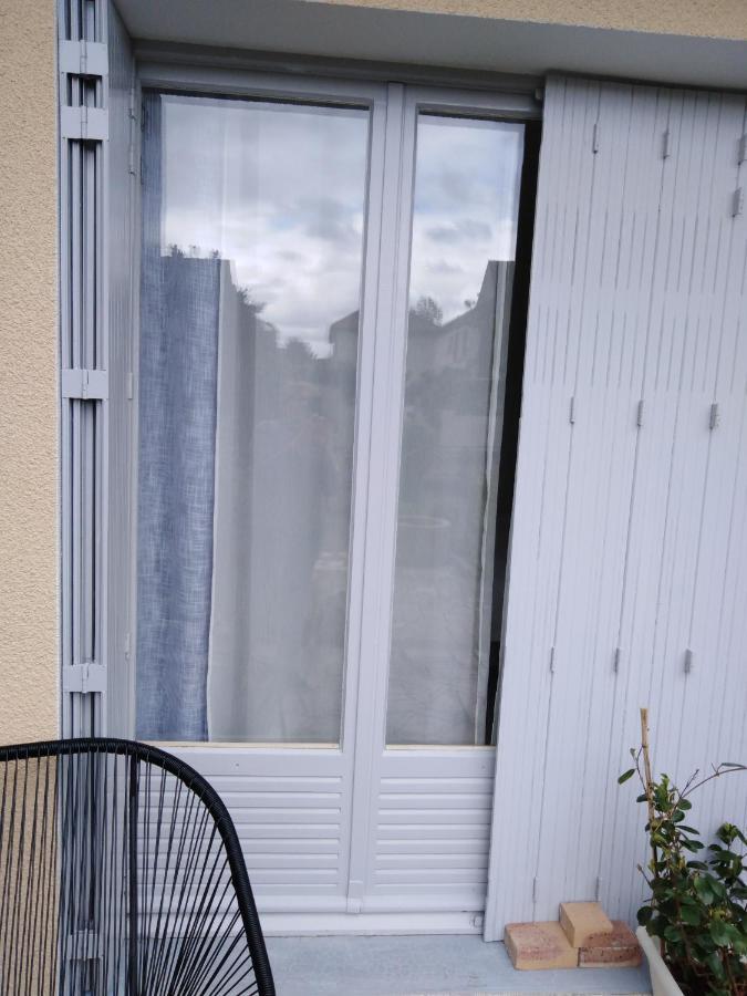 Chez Myla Chambre Avec Tv Ecran Plat Et Salle De Bain Privative Bourges Exteriör bild